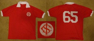 A réplica da camisa do campeão catarinense de 1965